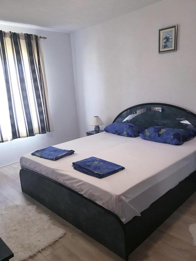Apartments Nena Lozovac Εξωτερικό φωτογραφία