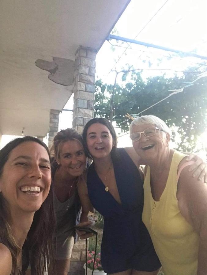 Apartments Nena Lozovac Εξωτερικό φωτογραφία